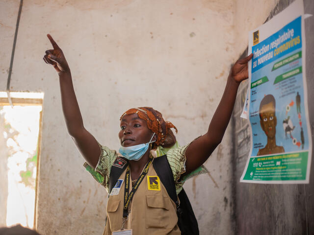 Zara also runs sessions for children in her community to spread awareness about COVID-19.